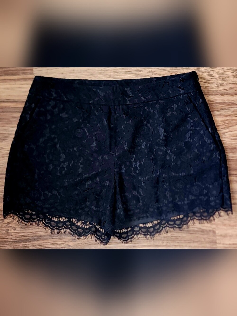 Express Black Formal Floral Lace Shorts - Picture 3 of 7